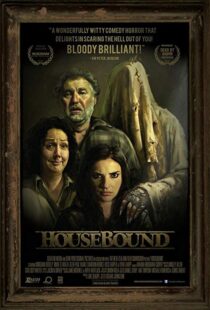 دانلود فیلم Housebound 201418389-1468472439