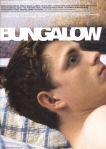 دانلود فیلم Bungalow 2002392404-1336908066