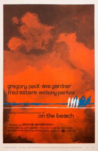 دانلود فیلم On the Beach 1959399529-1615121464